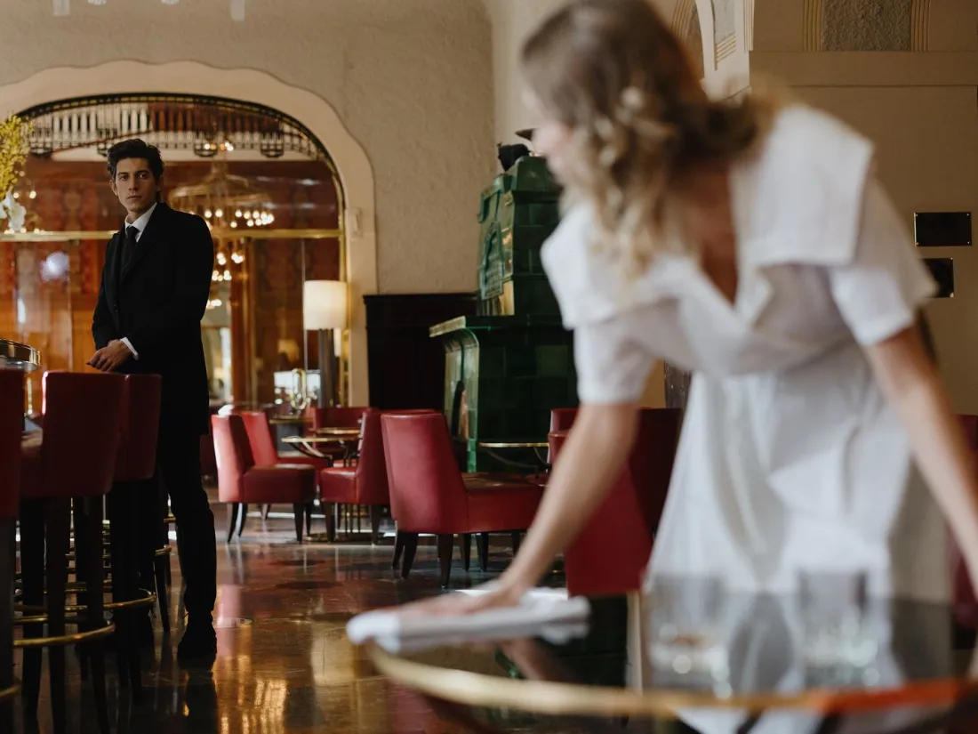 Equipo de sala de un restaurante